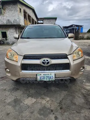 Toyota RAV4 2.5 4x4 2010 Gold