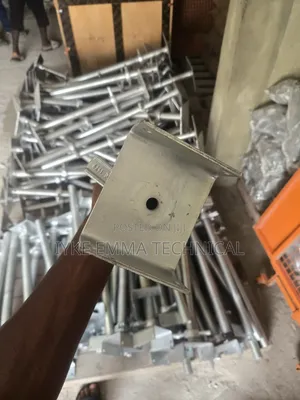 U HEAD Adjustable Galvanized Scaffolding Base Jacks
