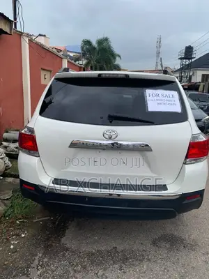 Toyota Highlander 2012 White
