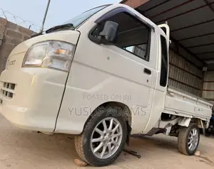 Daihatsu Atrai 2010 White