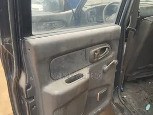 Mitsubishi L200 2004 Blue