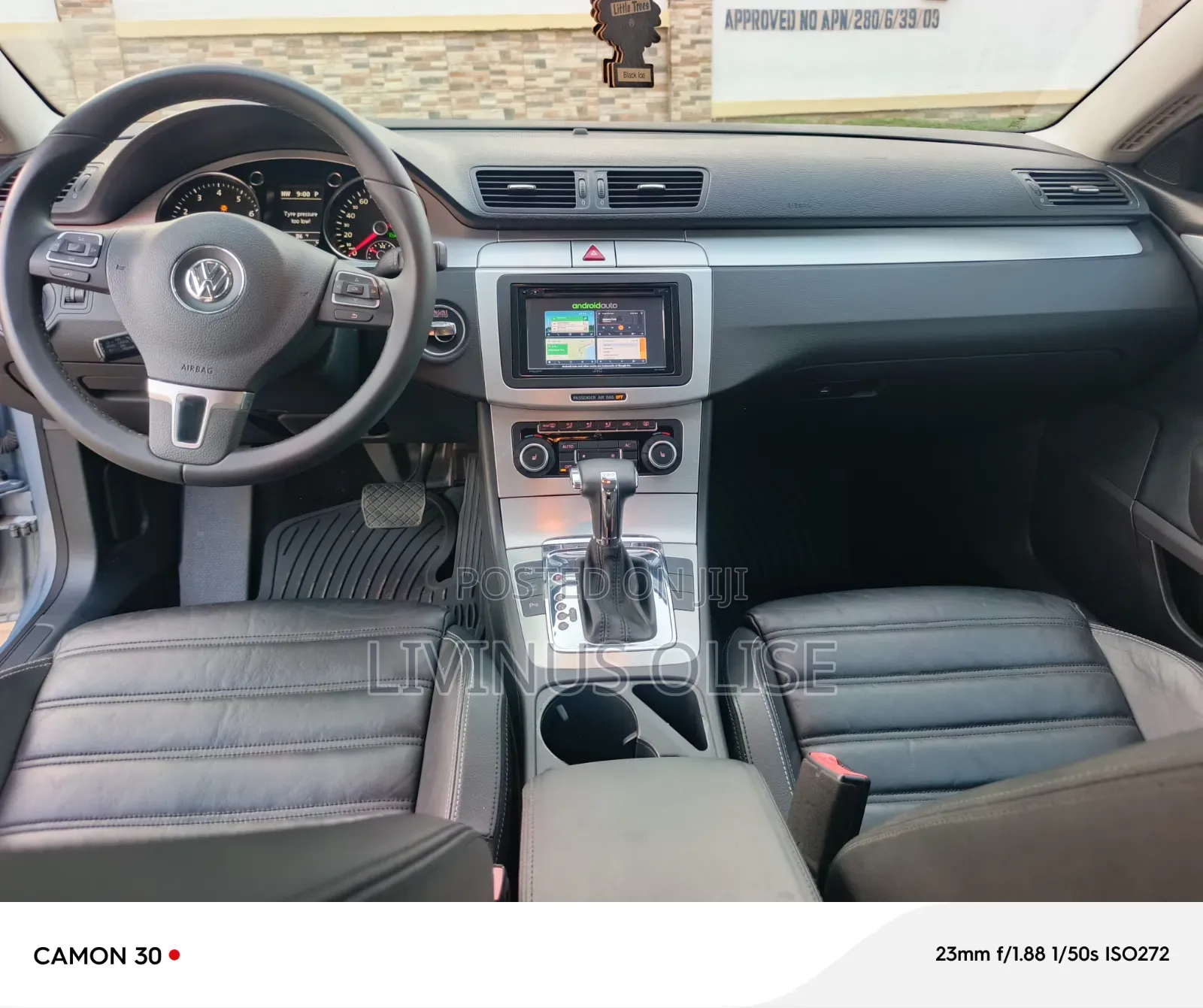 Volkswagen Passat 2010 Blue