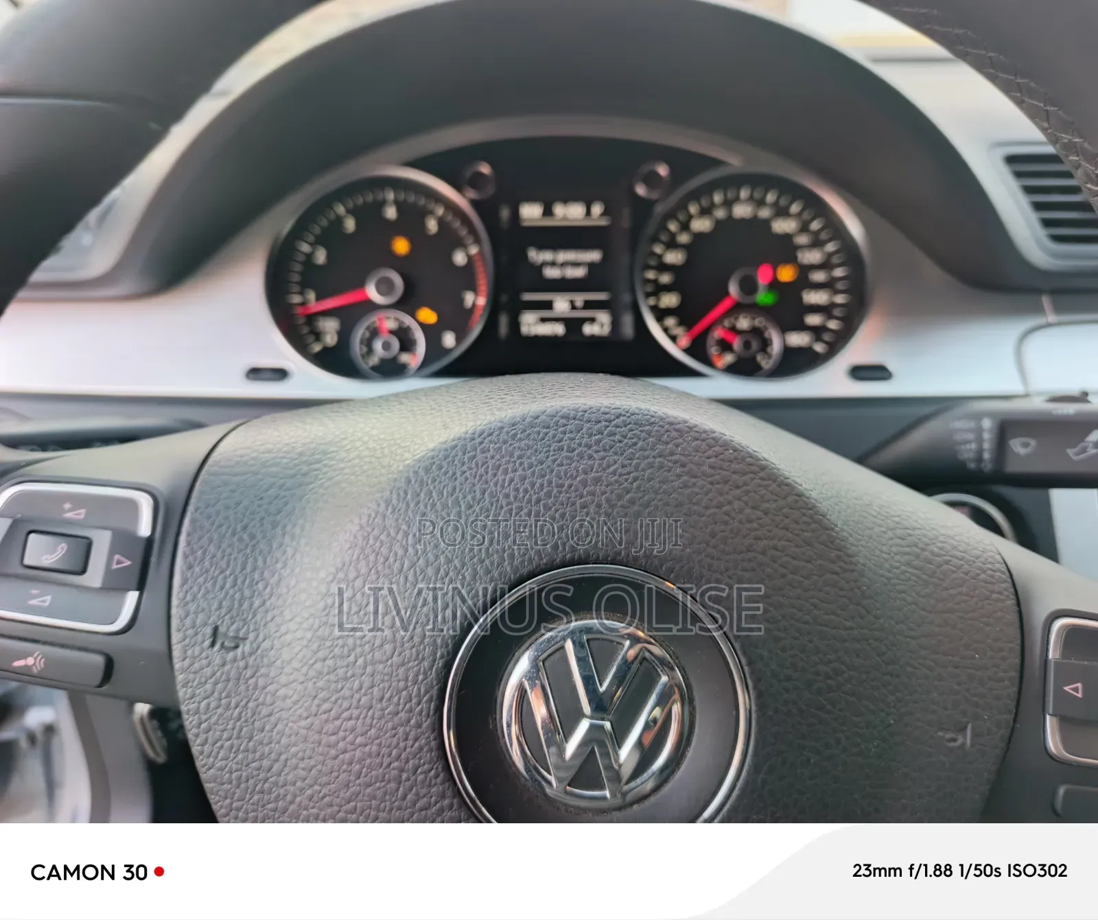 Volkswagen Passat 2010 Blue