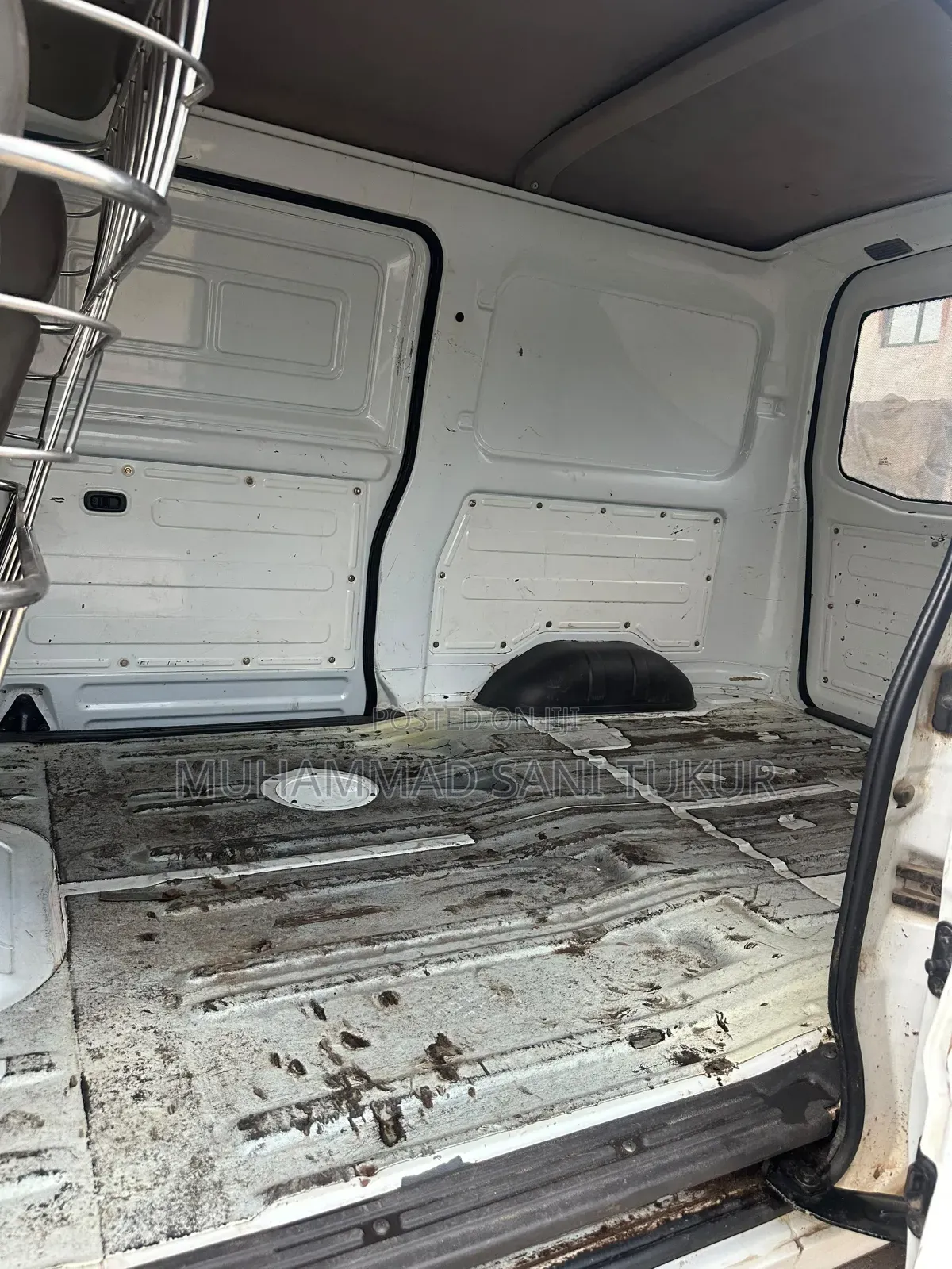 Chevrolet 3500 2015 White
