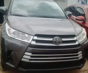 Toyota Highlander 2017 Purple