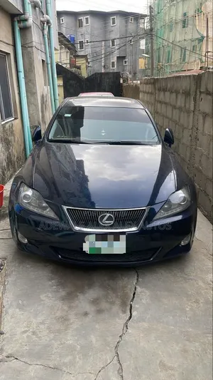 Lexus IS 2010 Blue