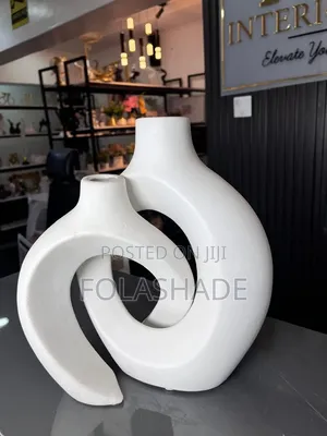 Abstract Intertwined Matte Ceramic Vase Set (Off-White / Cream)