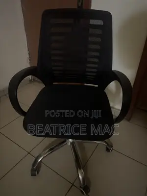 10 Rotating Office Chair for Sale