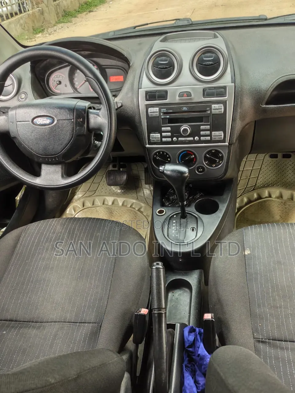 Ford Figo 2015 Gray