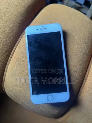 Apple iPhone 7 32 GB Silver