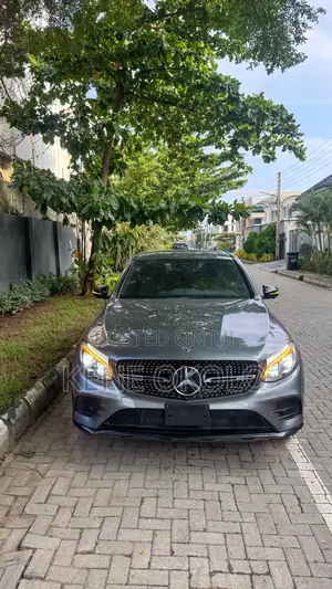 Mercedes-Benz GLC-Class 2019 Gray