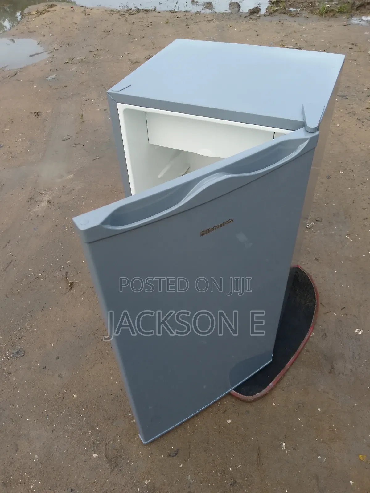 Hisense Table Top Fridge