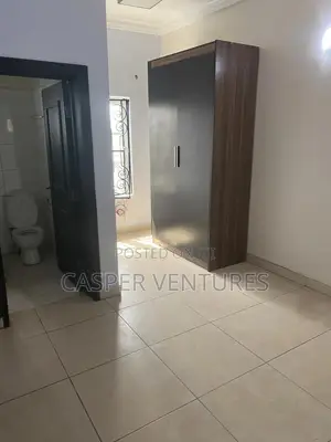 1bdrm Shared Apartment in Lekki Gardens,, Chevron for rent