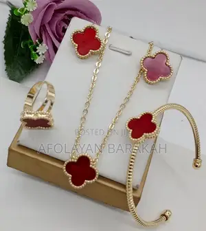Lolade Luxe
