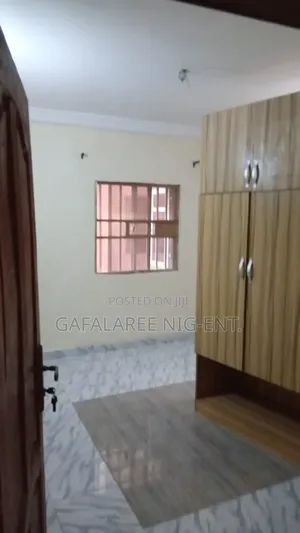 3bdrm Block of Flats in Ago Palace for rent