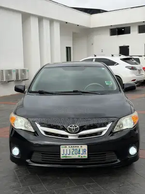 Toyota Corolla LE 4dr Sedan (1.8L 4cyl 4A) 2011 Black