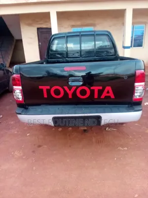 Toyota Hilux 3.0 D-4D 4x4 2013 Black