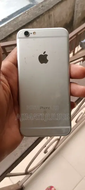 Apple iPhone 6s 64 GB Gray