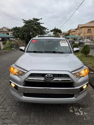 Toyota 4-Runner Limited 4dr 4x4 (4.0L 6cyl 5A) 2017 Silver