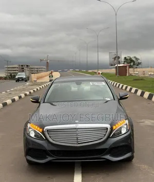 Mercedes-Benz C300 2015 Black