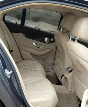 Mercedes-Benz C300 2015 Black