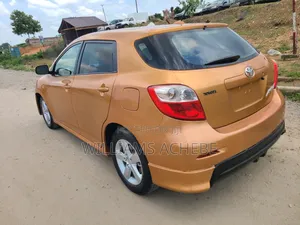 Toyota Matrix 2009 Orange