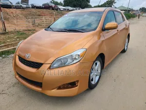 Toyota Matrix 2009 Orange