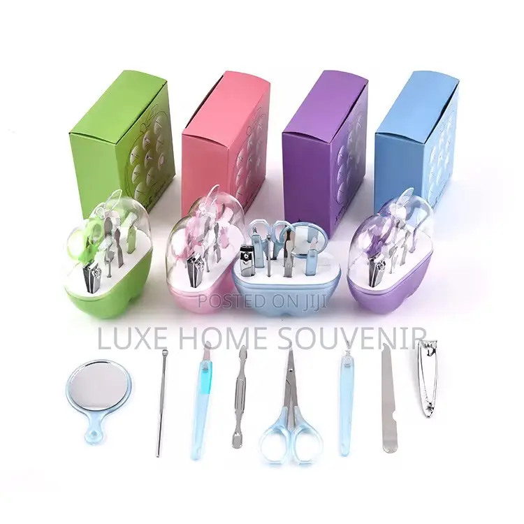 Apple Shape and Nail Cleaner Manicure Set