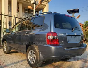 Toyota Highlander 2005 Blue
