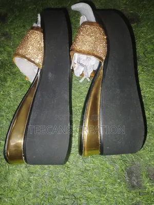 Wedge Shoe