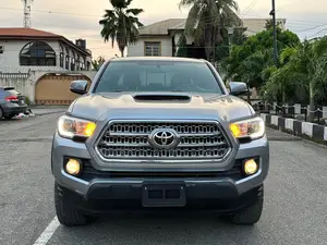 Toyota Tacoma TRD Sport 2017 Silver