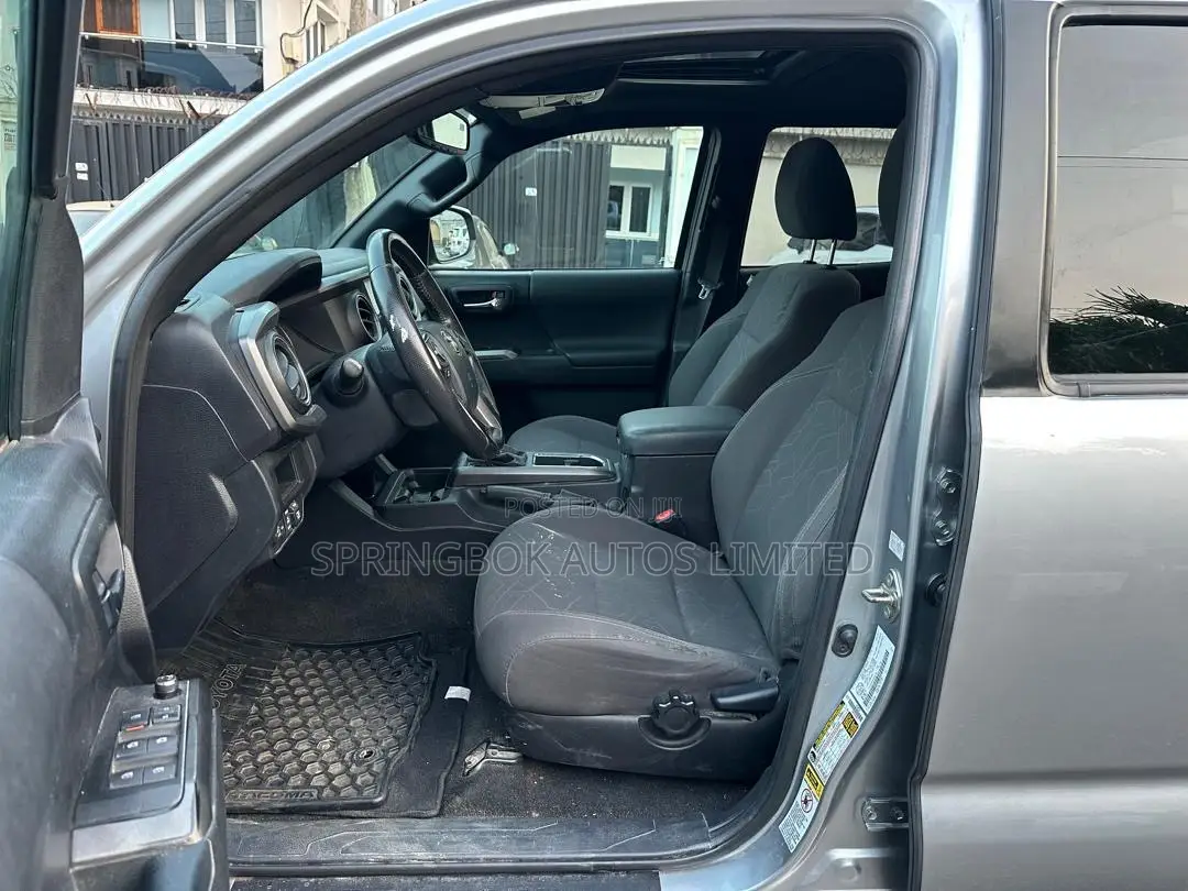 Toyota Tacoma TRD Sport 2017 Silver