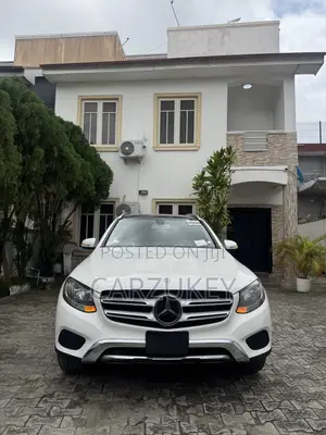 Mercedes-Benz GLC-Class 2017 White