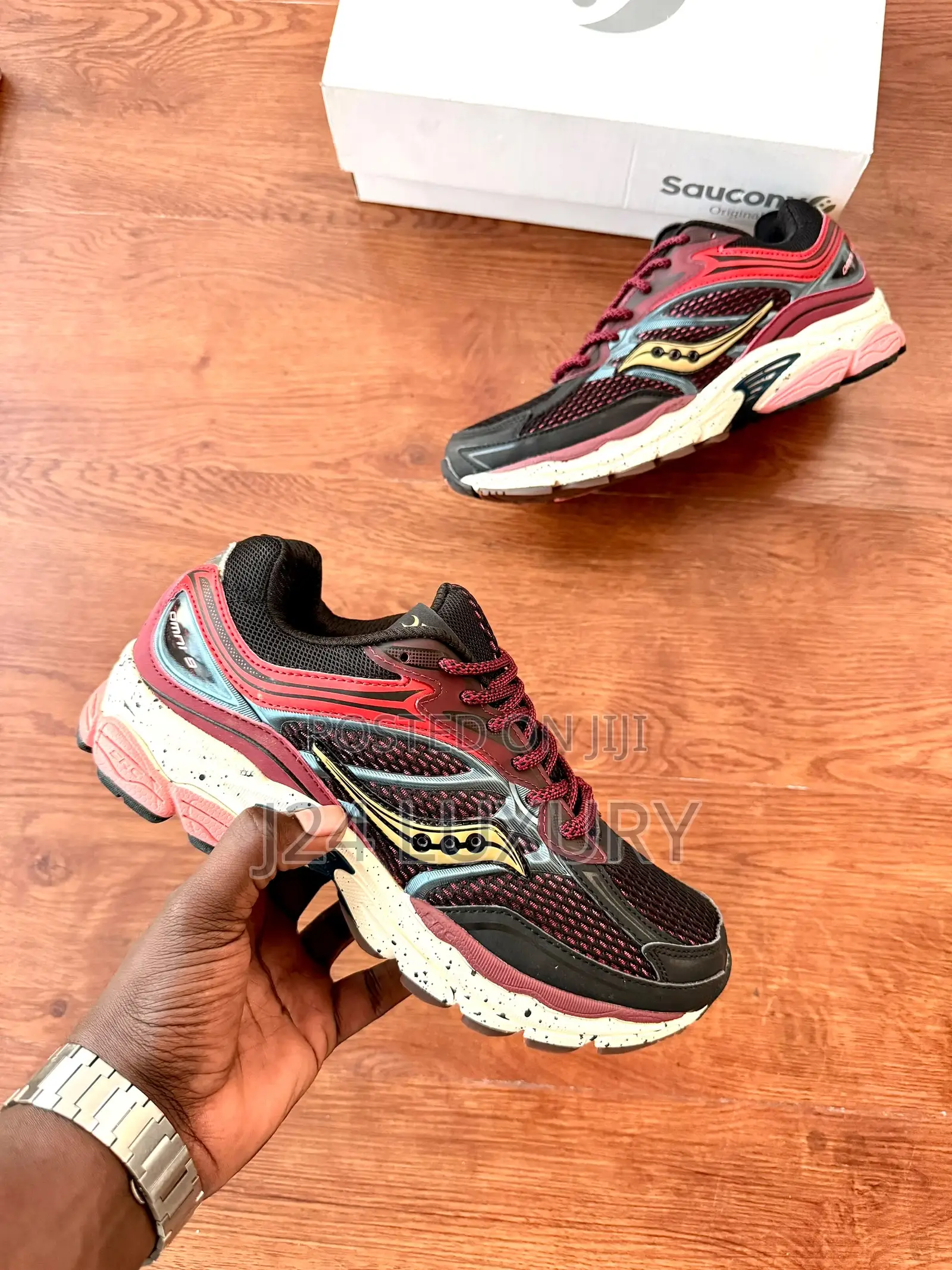 Saucony Progrid Omini 9