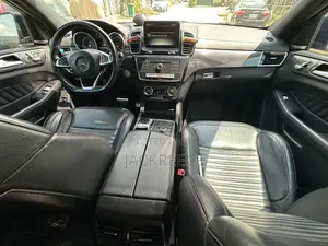 Mercedes-Benz GLE-Class 2017 Red