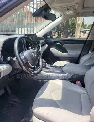 Toyota Highlander 2020 Blue