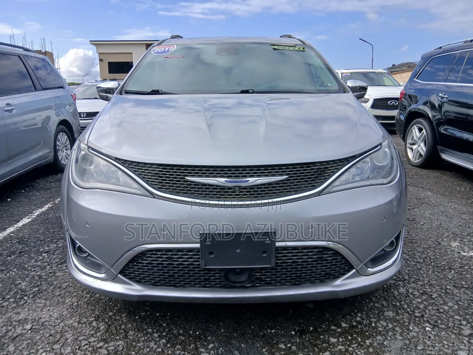 Chrysler Pacifica 2019 White