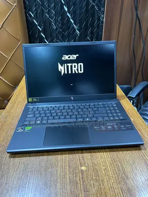Laptop Acer Nitro V 15 16GB AMD Ryzen 5 SSD 512GB