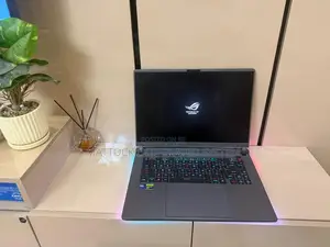 Laptop Asus ROG Strix G16 G614 32GB Intel Core Ultra 9 SSD 1T