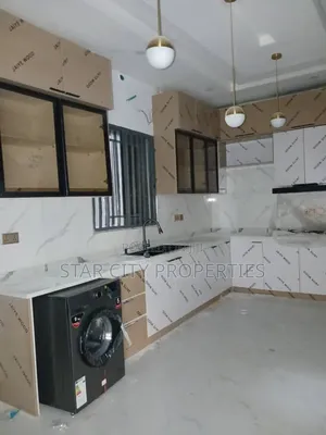 3bdrm Apartment in Ikeja Gra Lagos for rent