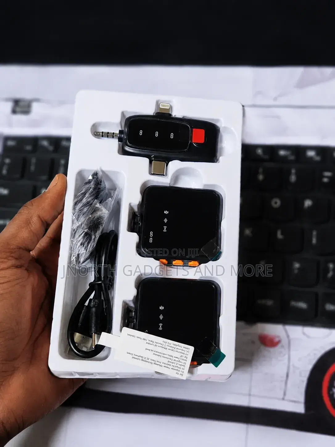Wireless Microphone With 100% Noise Canceling