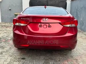 Hyundai Elantra GLS Sedan FWD (1.8L 4cyl 6M) 2013 Red