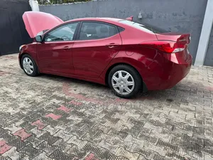 Hyundai Elantra GLS Sedan FWD (1.8L 4cyl 6M) 2013 Red