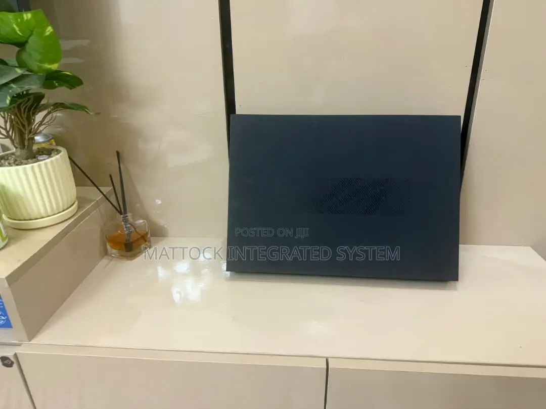 Laptop Asus ROG Zephyrus G16 32GB Intel Core Ultra 9 SSD 1T