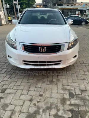 Honda Accord 2011 White