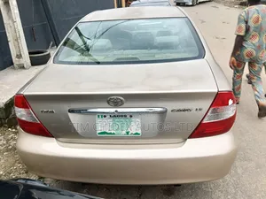 Toyota Camry 2003 Gold