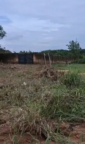 Fenced 893sqm Land at Idi-Ishin Main Jericho, Ibadan With Extra 130sqm