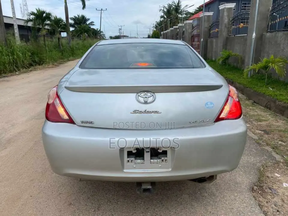 Toyota Solara 2009 Silver
