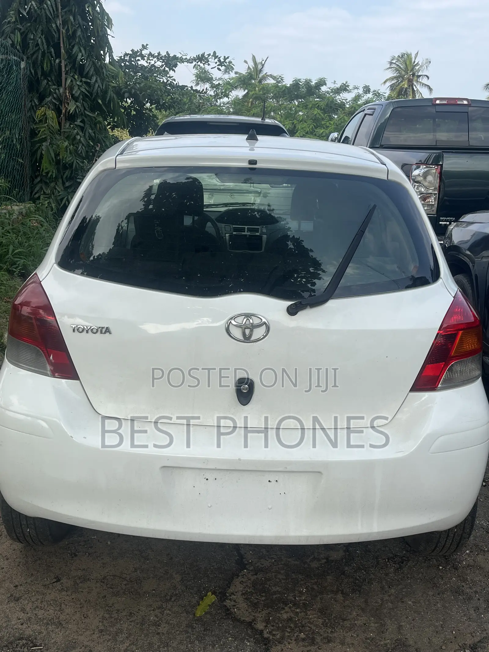 Toyota Yaris 2010 White