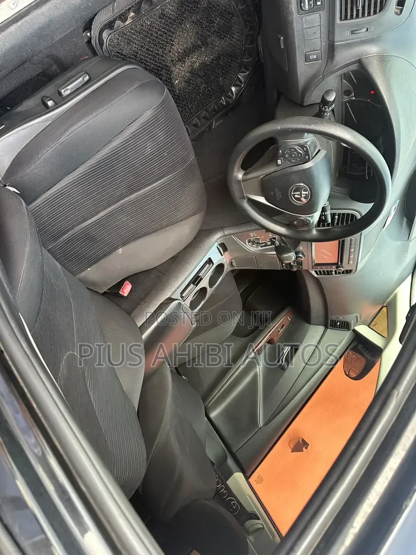 Toyota Venza 2011 Black